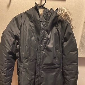 North Face Women’s Arctic Parka II in black